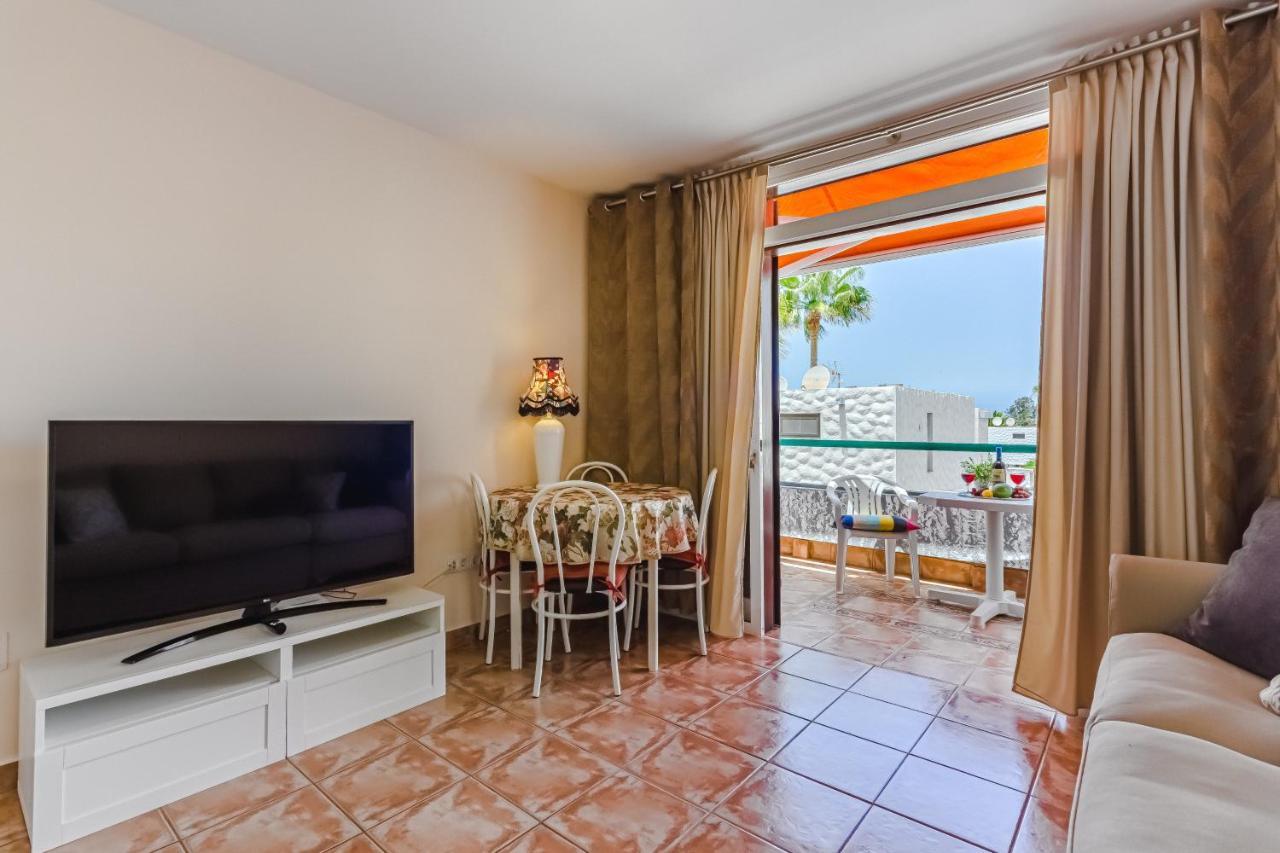 Apartment Apart America - 150 Meters From The Beach, Free Wi-Fi Арона Экстерьер фото